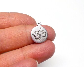 Silver Om Symbol Charm, Aum Ohm Bracelet Necklace Charm, Buddhist Charm, Zen Pendant, Yoga Namaste Meditation Charm 16mm - 2 pcs