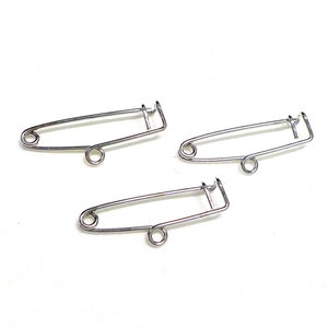 Säkerhetsnålsbrosch med en ögla i försilvrad mässing, säkerhetsnålsbrosch med 1 krok, berlockhållare, 25x0,8 mm - 5 stycken