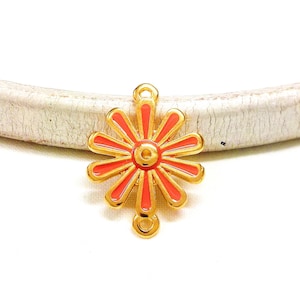Coral Enamel Daisy Charm Pendant, Gold Plated Flower Macrame Connector, Tiny Charm, Small Charm, Gold Metal 23.5x18mm approx. - 1 piece