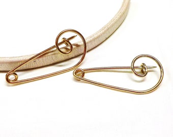 Stor guldpläterad säkerhetsnål, handgjord säkerhetsnålsbrosch, berlockhållare, guldbroschnål, guldkiltnål 56 x 26 mm, 12 gauge - 1 styck
