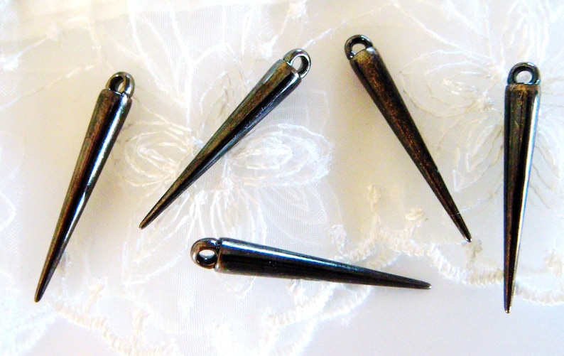 20 pieces CCB Spike Cone Beads Gun Metal Plated Lightweight Beads 5 x 35,5mm