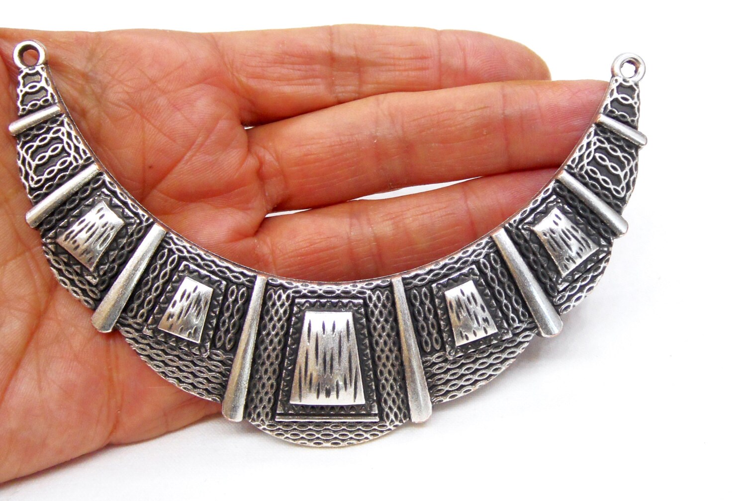 Silver Plated Necklace Bar, Choker Crescent Collar Pendant