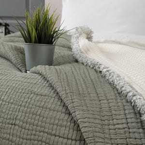 Organic Muslin Blanket: Cotton Gauze 8–Layer Quilt, Soft Bedspread