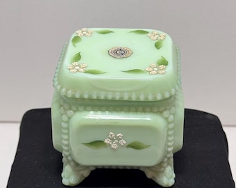 Westmoreland groene jadite vierkante trinketschaal met deksel