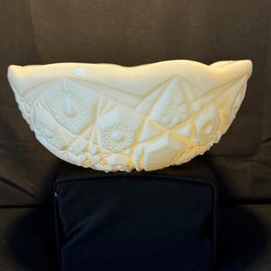 Vintage McKee Concord Toltec Pattern Milk Glass Cut Glass 8 Inch Bowl