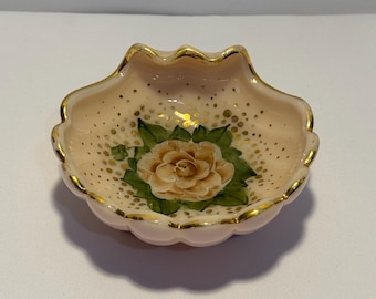 Cambridge Pink Milk Glass Shell Shaped Trinket Dish Tidbit Tray