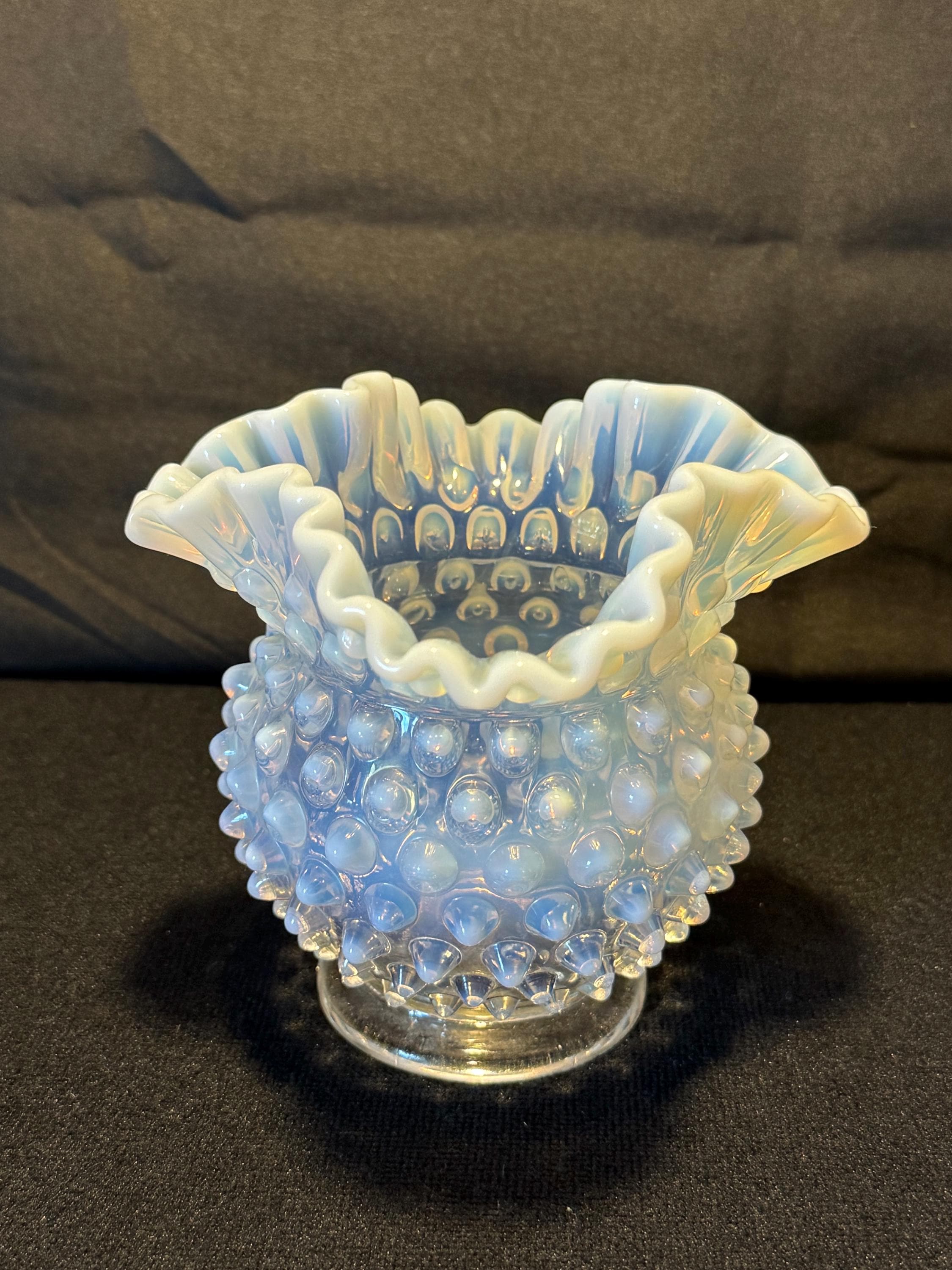 1940年代のフェントン フレンチ オパールセント 4インチ ホブネイル