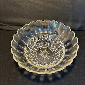 Vintage Indiana glass clear glass serving bowl