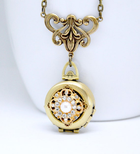 Buy Gold Heart Locket Necklace With Photo Memory Locket Dainty Locket  Necklace With Photo Sterling Silver Gold Locket Pendant Online in India -  Etsy
