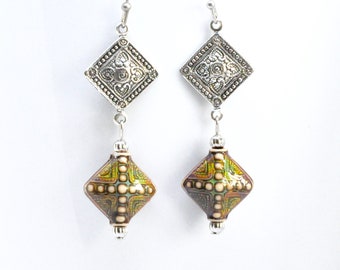 Color Changing Mood Earrings: Antiqued Silver Geometric Dangles
