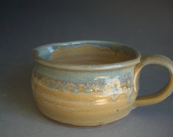 Hand thrown handmade stoneware pottery gravy/sauce boat (GSB-1)