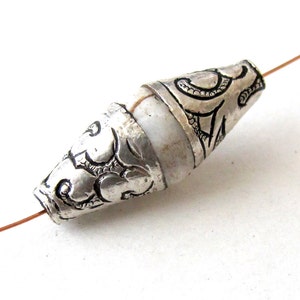 Tribal conch shell tibetan silver color capped focal pendant bead - 1 bead - CH019