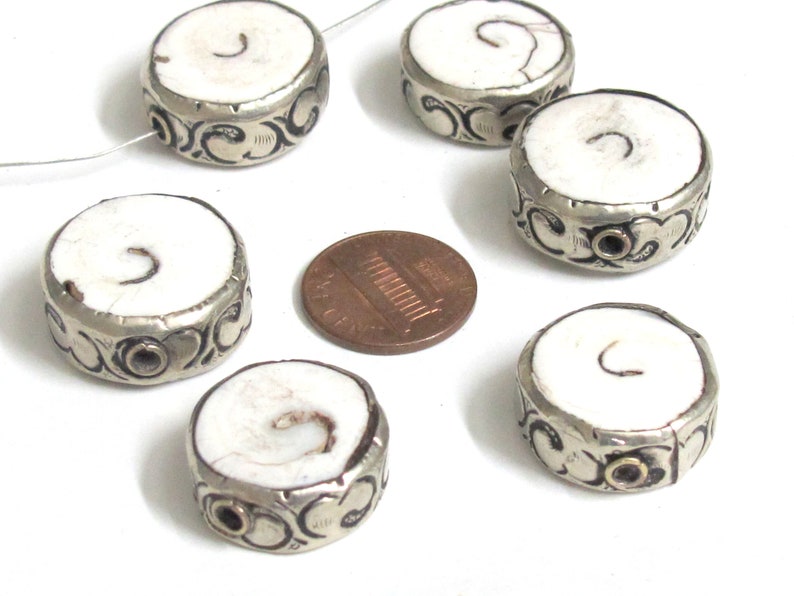 CH074 1 Bead Ethnic nepal beads naga conch shell beads Tibetan beads silver color encased tribal naga conch shell bead 19-22 mm
