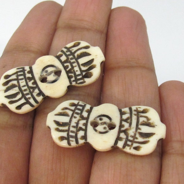 2 buttons - Tibetan buddhist dorje carved bone button beads from Nepal - BT004