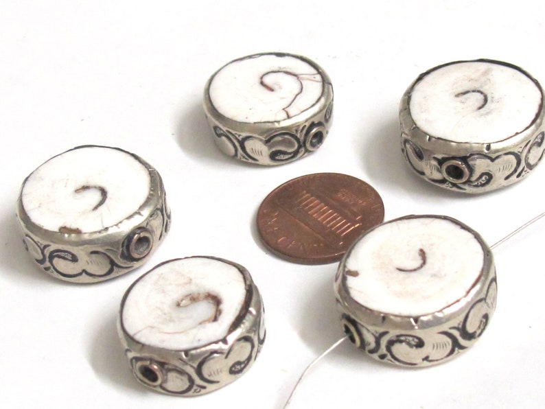 CH074 1 Bead Ethnic nepal beads naga conch shell beads Tibetan beads silver color encased tribal naga conch shell bead 19-22 mm