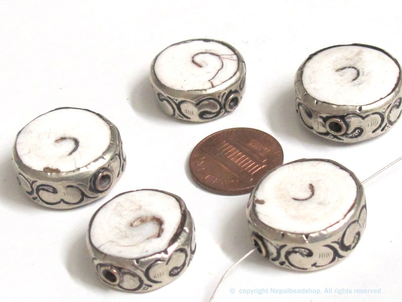 CH074 1 Bead Ethnic nepal beads naga conch shell beads Tibetan beads silver color encased tribal naga conch shell bead 19-22 mm