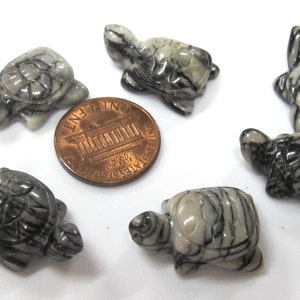 2 beads - Carved Turtle charm beads Jasper gemstone beads - GM403