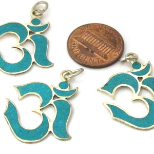 Small size thin light weight Sanskrit Om charms with turquoise inlay Tibetan Nepal charms PM497G