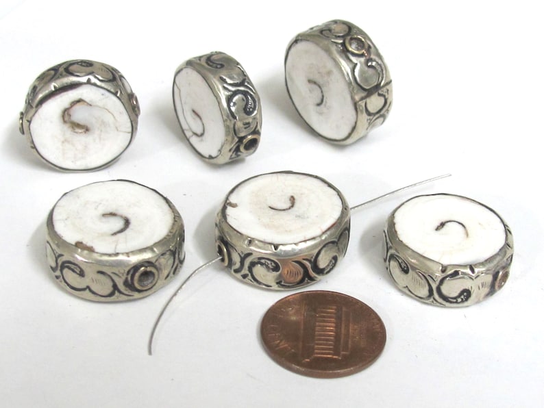 CH074 1 Bead Ethnic nepal beads naga conch shell beads Tibetan beads silver color encased tribal naga conch shell bead 19-22 mm