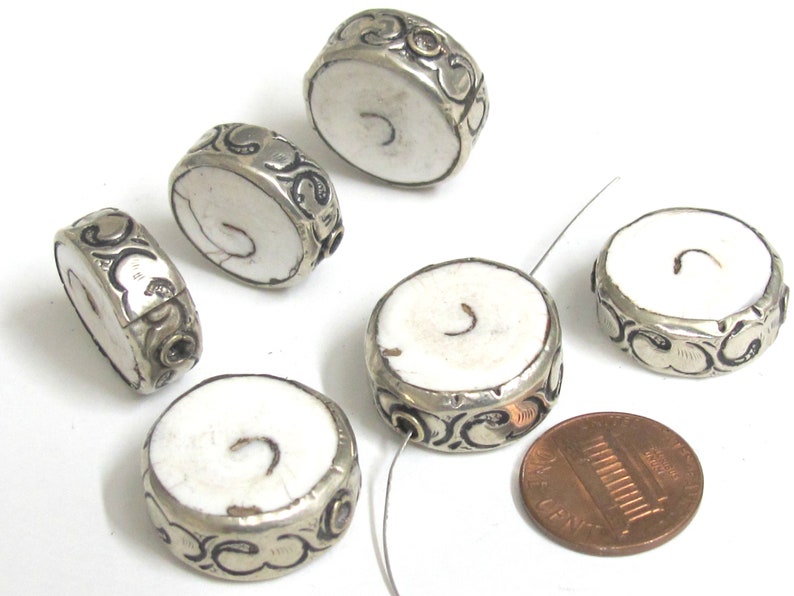 CH074 1 Bead Ethnic nepal beads naga conch shell beads Tibetan beads silver color encased tribal naga conch shell bead 19-22 mm