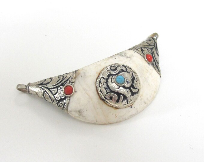 1 Pendant -  Ethnic Tibetan rustic finish moon shape naga conch shell pendant with conch shell symbol in center PM194M