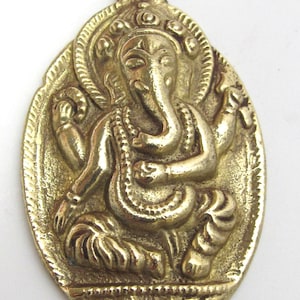 1 pendant -  Nepal Large Oval shape ganpati ganesh ganesa ganesha brass pendant from Nepal -- CP013 - custom design copyright Nepalbeadshop