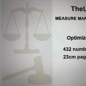 Op de afbeelding: Een afbeelding met de tekst TheLaw, MEASURE MARK CUT FOLD, en Optimized for: 432 numbered pages 23cm page height. Links staan silhouetten van een weegschaal van de gerechter en een hamer in lichtgrijs op een witte achtergrond.