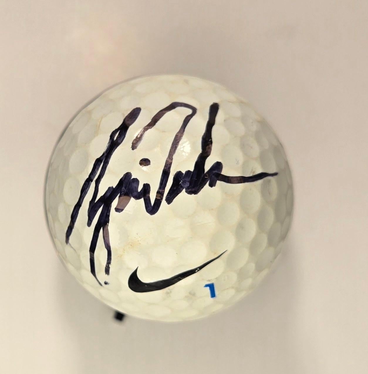 Tiger woods autograph - Etsy 日本