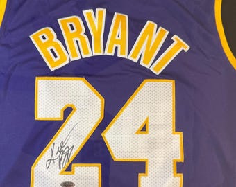Camiseta de Los Ángeles autografiada por Kobe Bryant
