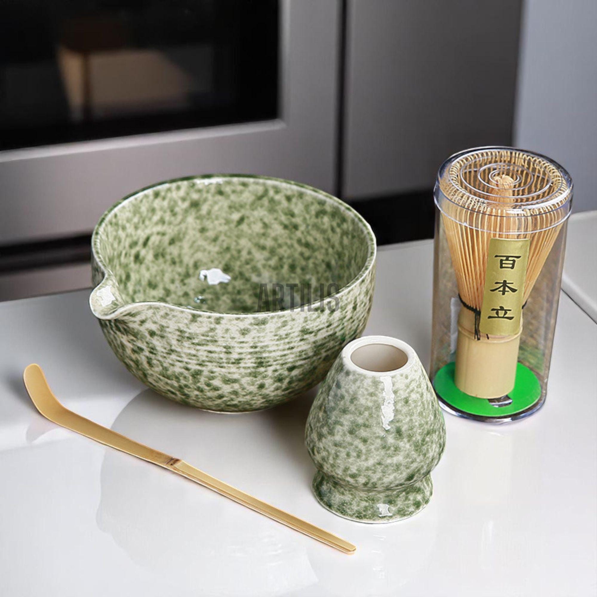 緑色の手作り陶器製抹茶碗セット、竹製の茶筅と茶杓付き、日本の茶道
