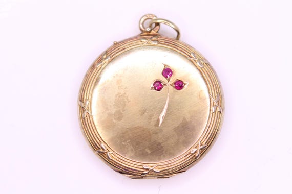 Antikes Medaillon aus 585 Gold mit natürlichen Rubinen – Historismus / Jugendstil um 1900