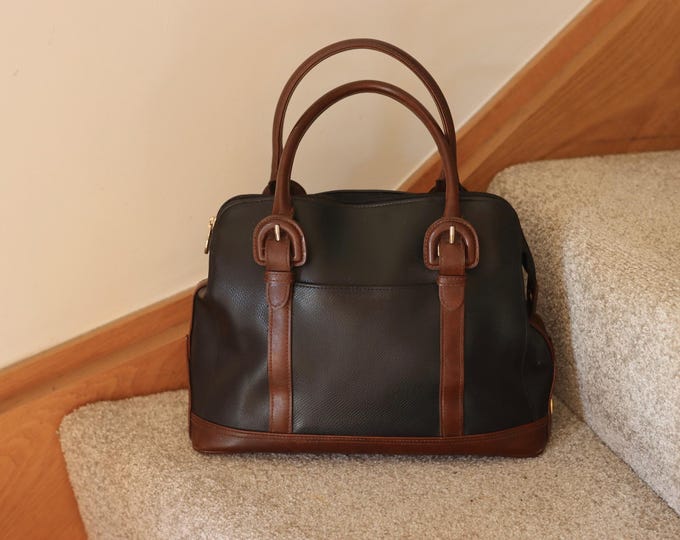 Liz CLAIBORNE Grained Black and Brown Leather Bag