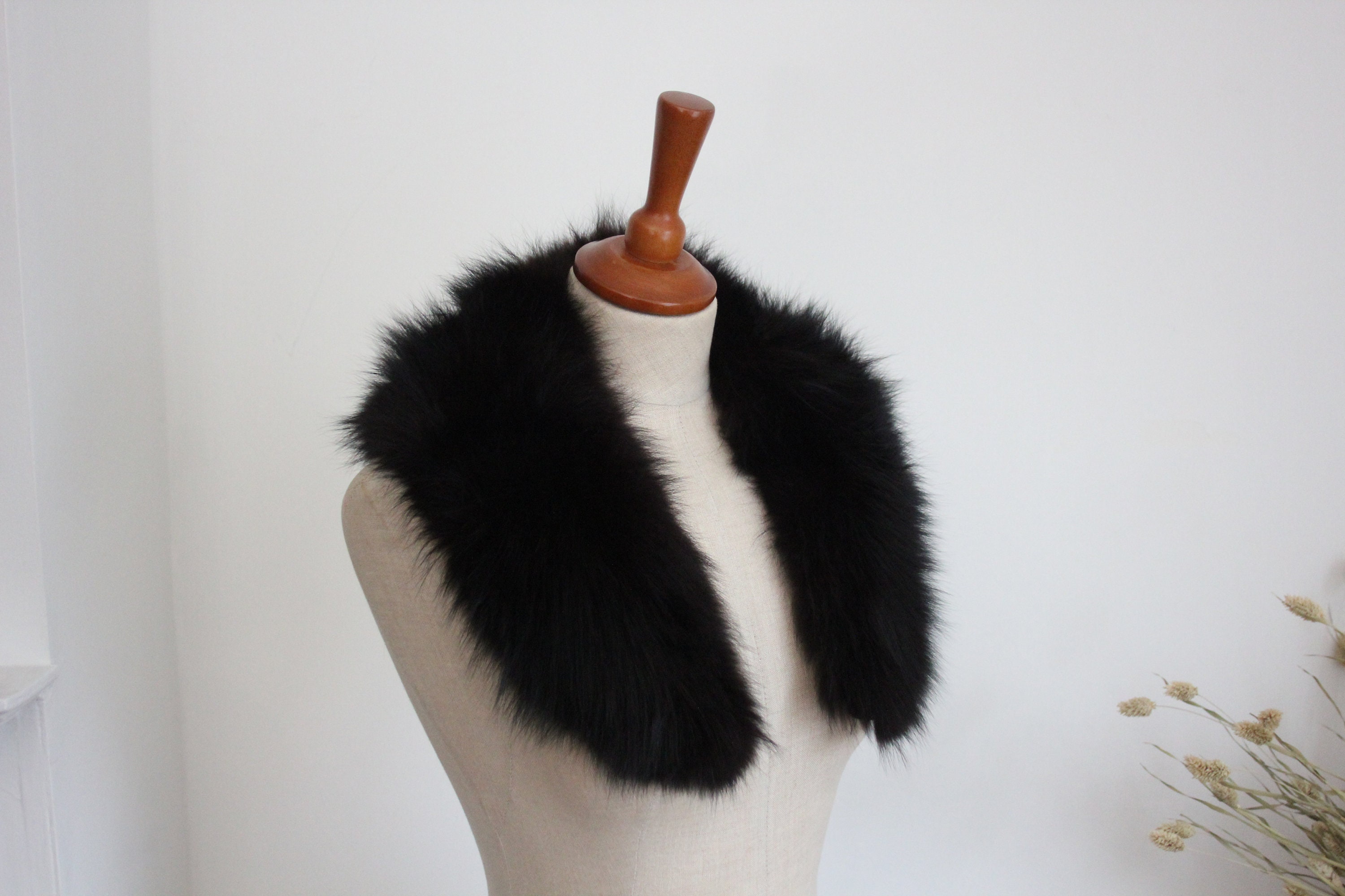 Black Luxury Vintage Fur Stole