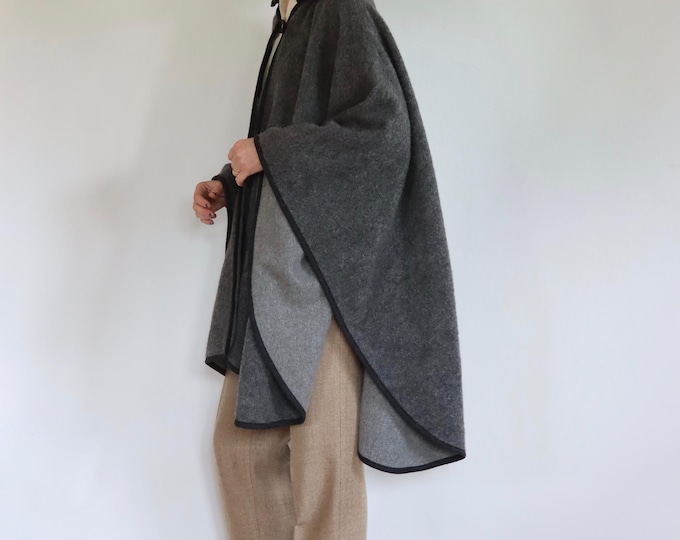 Berwin & Wolff Trachten Austrian Grey Cape With Pockets