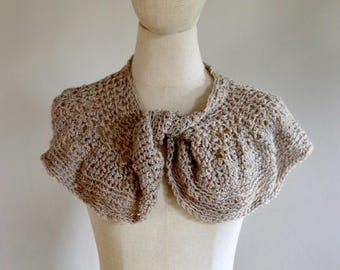 Handgehäkelter, gestrickter Capelet-Kragen-Schal