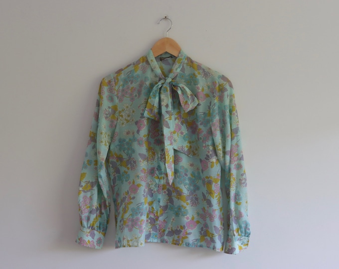 LONDONPRIDE | Floral 60s Pussy Bow Blouse