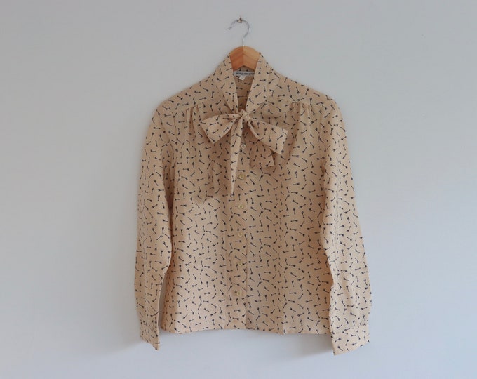 WINDSMOOR | Vintage Pussy Bow Novelty Print Blouse