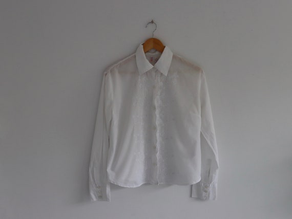 BILL BLASS | White Embroidered Indian Cotton Blouse