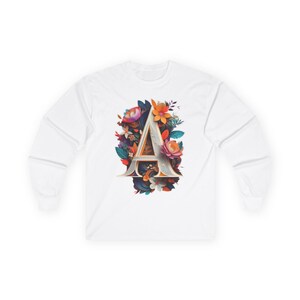 Camiseta de manga comprida floral com letra A, camisa formal de algodão, camiseta gráfica confortável, blusa de manga comprida unissex, camisa com estampa floral