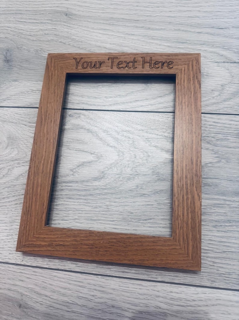 Aangepaste fotolijst, gegraveerde fotolijst cadeau, op maat gemaakte gravure Frans eiken lijst, gepersonaliseerde woondecoratie voor elke gelegenheid A3 A4 A5 Dark Oak