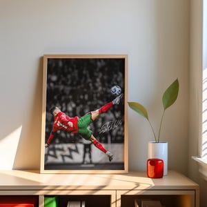 Cristiano Ronaldo Poster, Iconic Bicycle Kick, Soccer Legend Signed Football Poster,CR7, Digital Download image 6