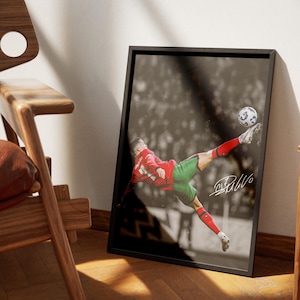 Cristiano Ronaldo Poster, Iconic Bicycle Kick, Soccer Legend Signed Football Poster,CR7, Digital Download image 2