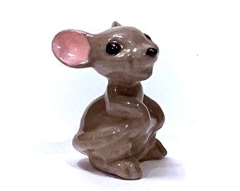 Hagen Renaker Brown Mama Mouse Holding Tail Figurine - Ceramic  Mini