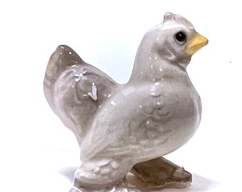 Feathered Feet Hen  - Hagen Renaker Figurine Ceramic Miniature Chicken