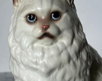 White Persian Cat Statue by Hagen Renaker Designers Workshop vintage ceramic figurine