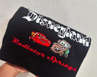Sudadera bordada de Radiator Springs de Disneyland, camiseta bordada de Rayo McQueen y Mater de Cars, camiseta de Disney Cas, sudadera con capucha de Disney Trip