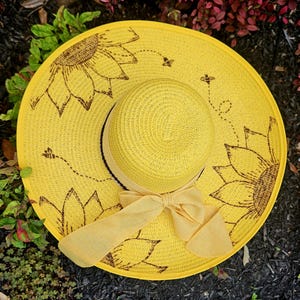 Bumble Bee Sun Hat - Etsy display picture 2