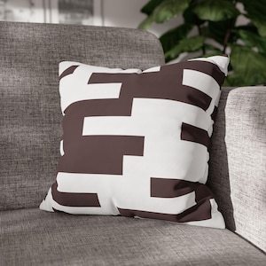 GeoStripe Schoko-Kissenbezug | Braun Geometrische Streifen Kissenbezug | Gemütlicher Boho Home Akzent | Modernes Dekokissen für Sofa oder Bett
