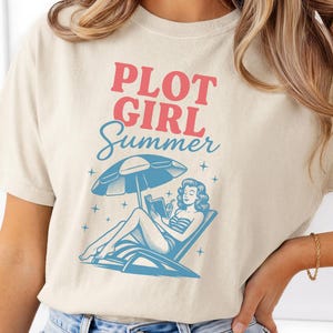 Funny Bookish Shirt, Plot Girl Summer T-Shirt for Readers, Reading Shirt, Summer Book Lover Tee, Literary Aesthetic, Summer Book Club Gift