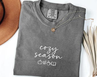 Mysig säsongströja, höstgrafiktröja för kvinnor, mysig höstläsningströja, bokälskare grafisk tröja, present till kaffeälskare, bokälskarepresent